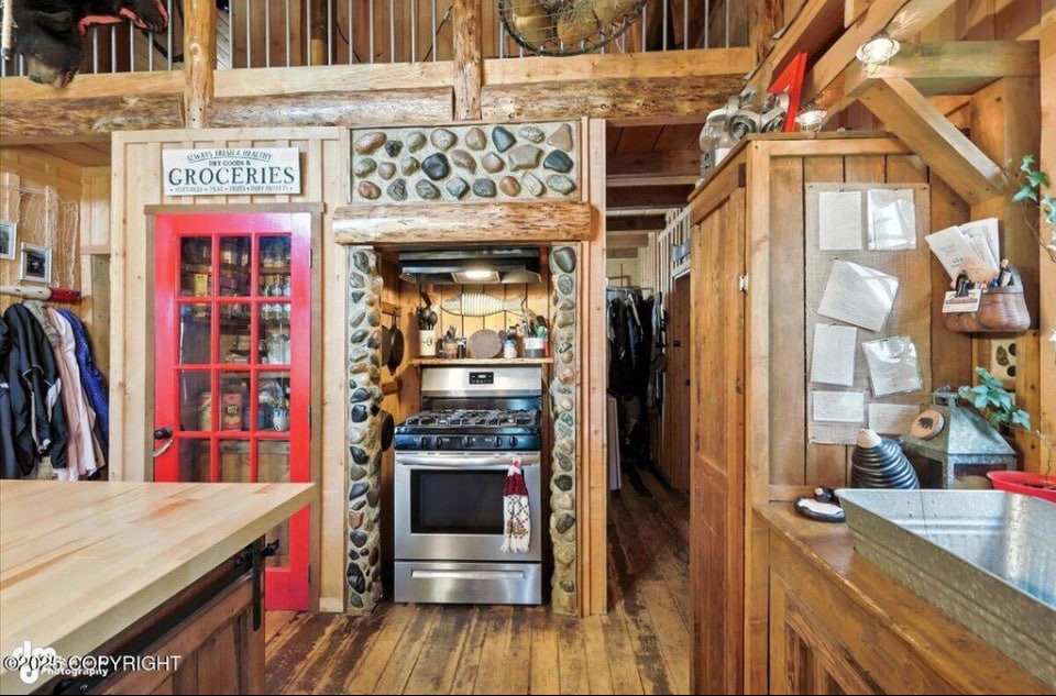 Stove and cabin kitchen storage